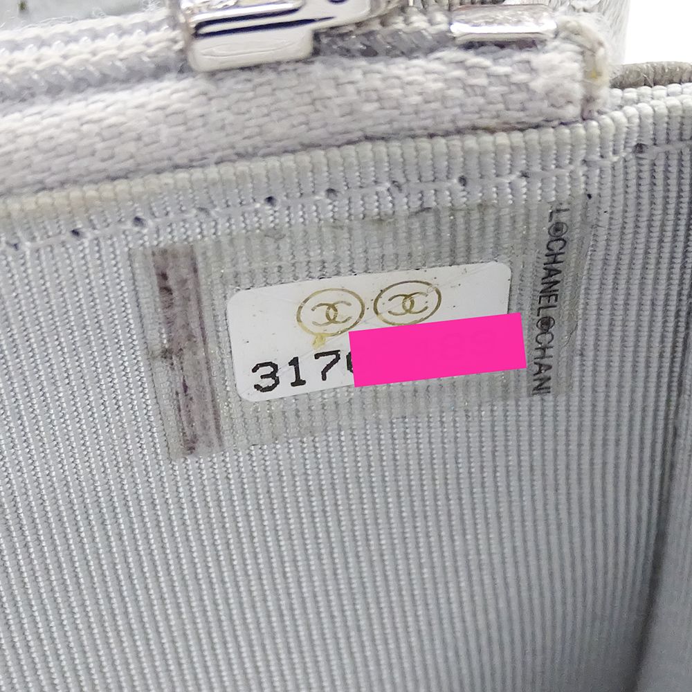 Chanel Wallet Compact Caviar Leather Quilted Silver CC Logo — view 8