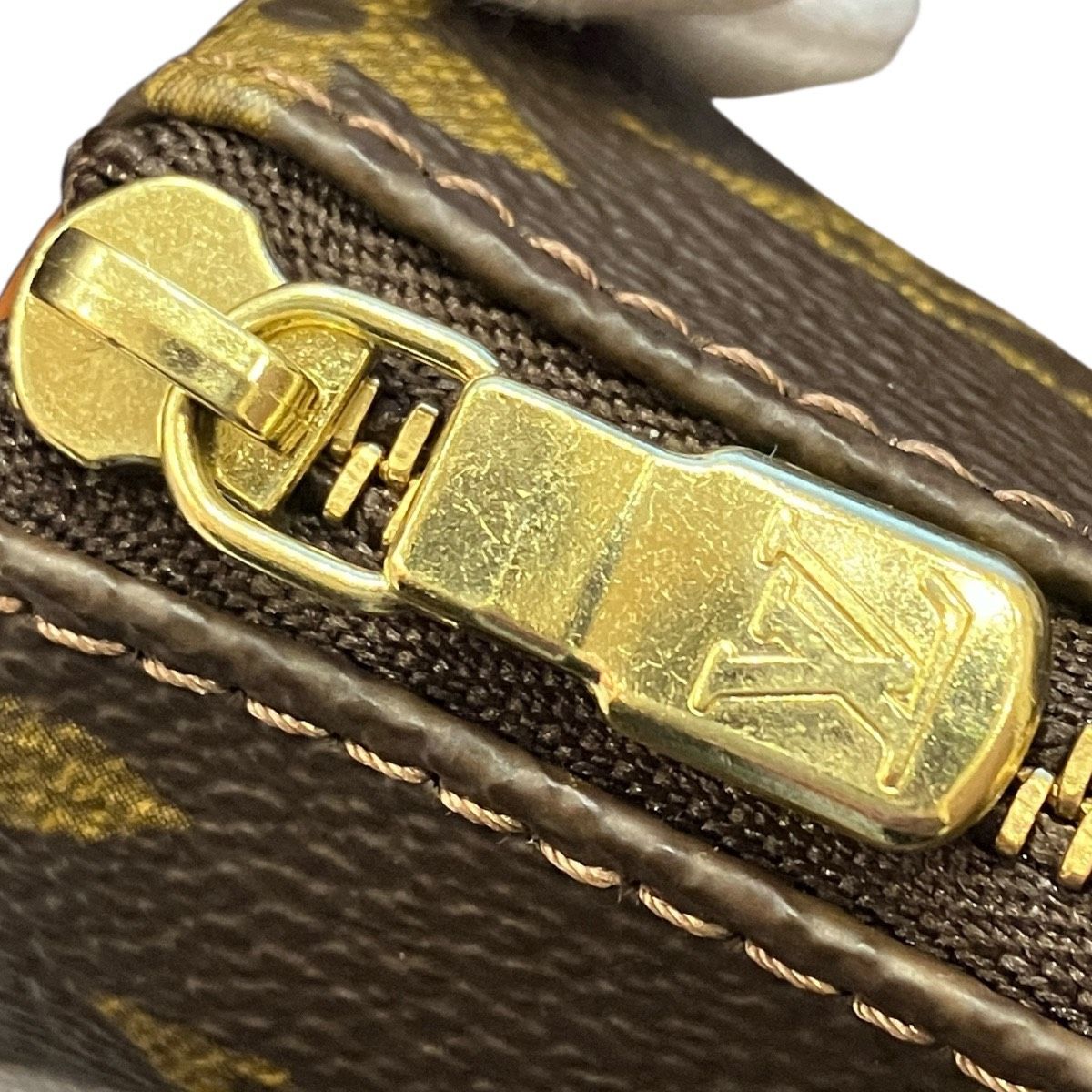 Louis Vuitton Monogram Pouch Canvas — view 6