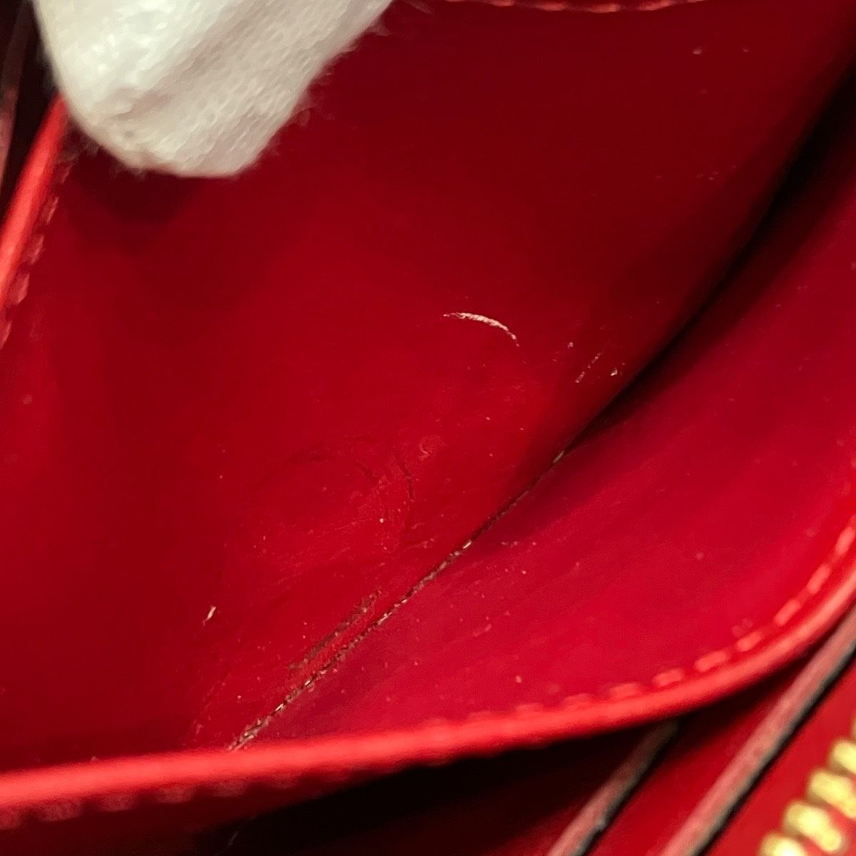 Louis Vuitton Zippy Coin Purse Enamel — view 8