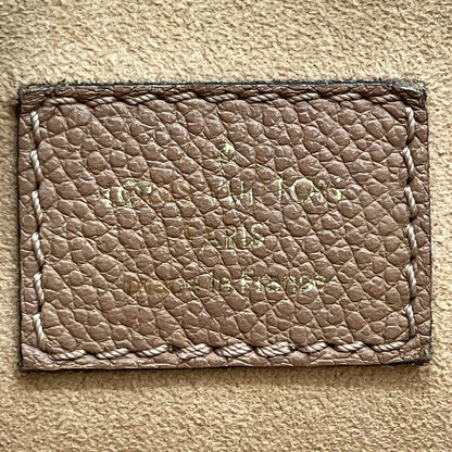 Louis Vuitton Monogram Handbag — view 4
