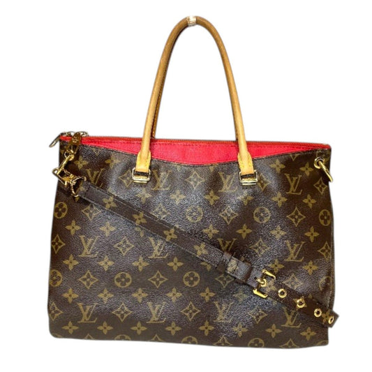 Louis Vuitton Monogram Shoulder Bag Leather