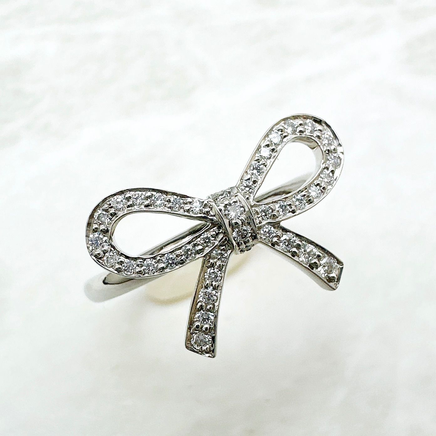 Tiffany & Co Bow Diamond Platinum Ring — view 2