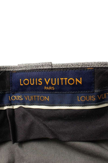 Louis Vuitton Nj7 Graffiti Shorts 36 — view 3