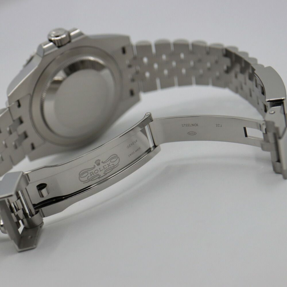 Rolex GMT Master 2 Gray Black Watch Polished — view 8