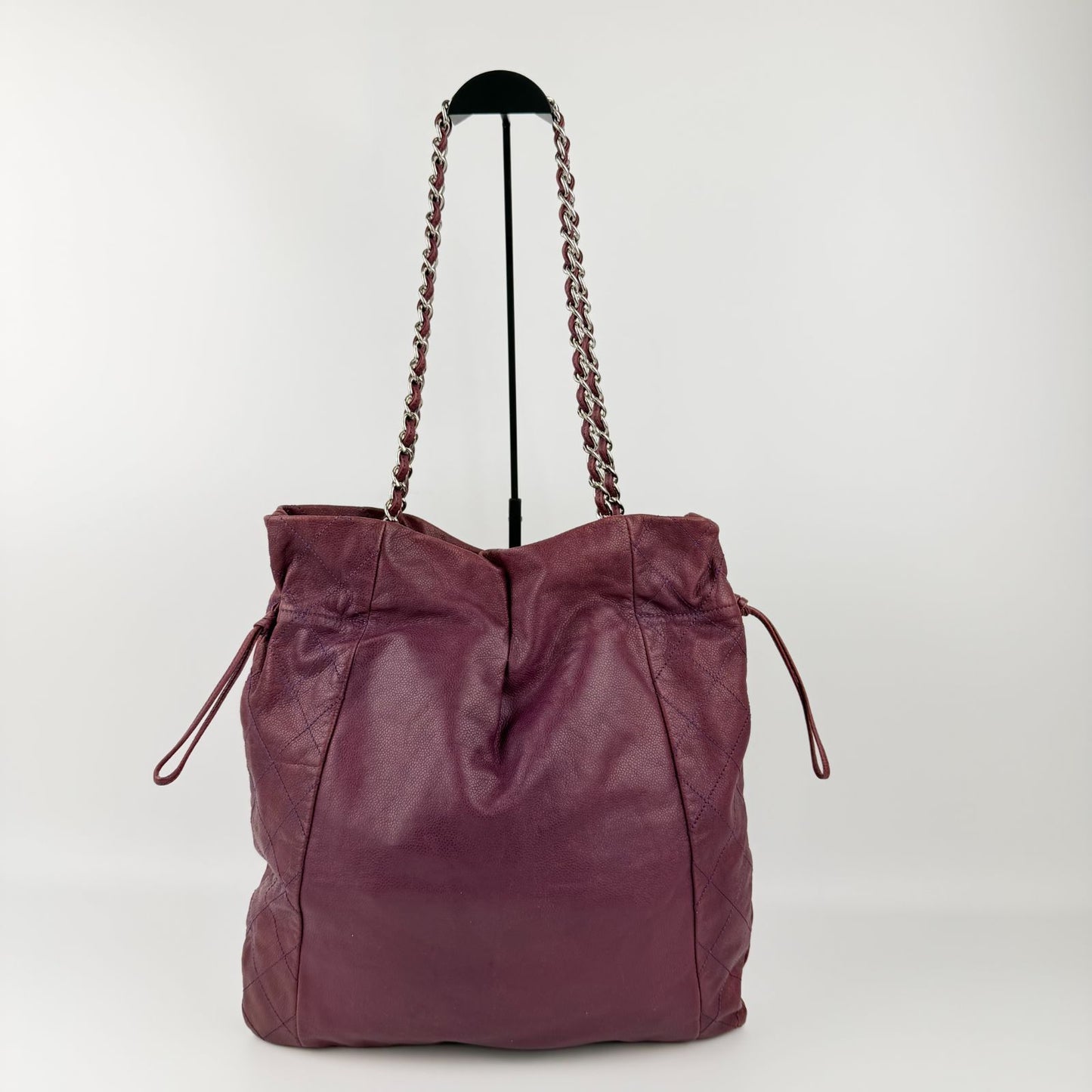 Chanel CC Logo Chain Shoulder Bag Tote Red Caviar Leather Vintage — view 3