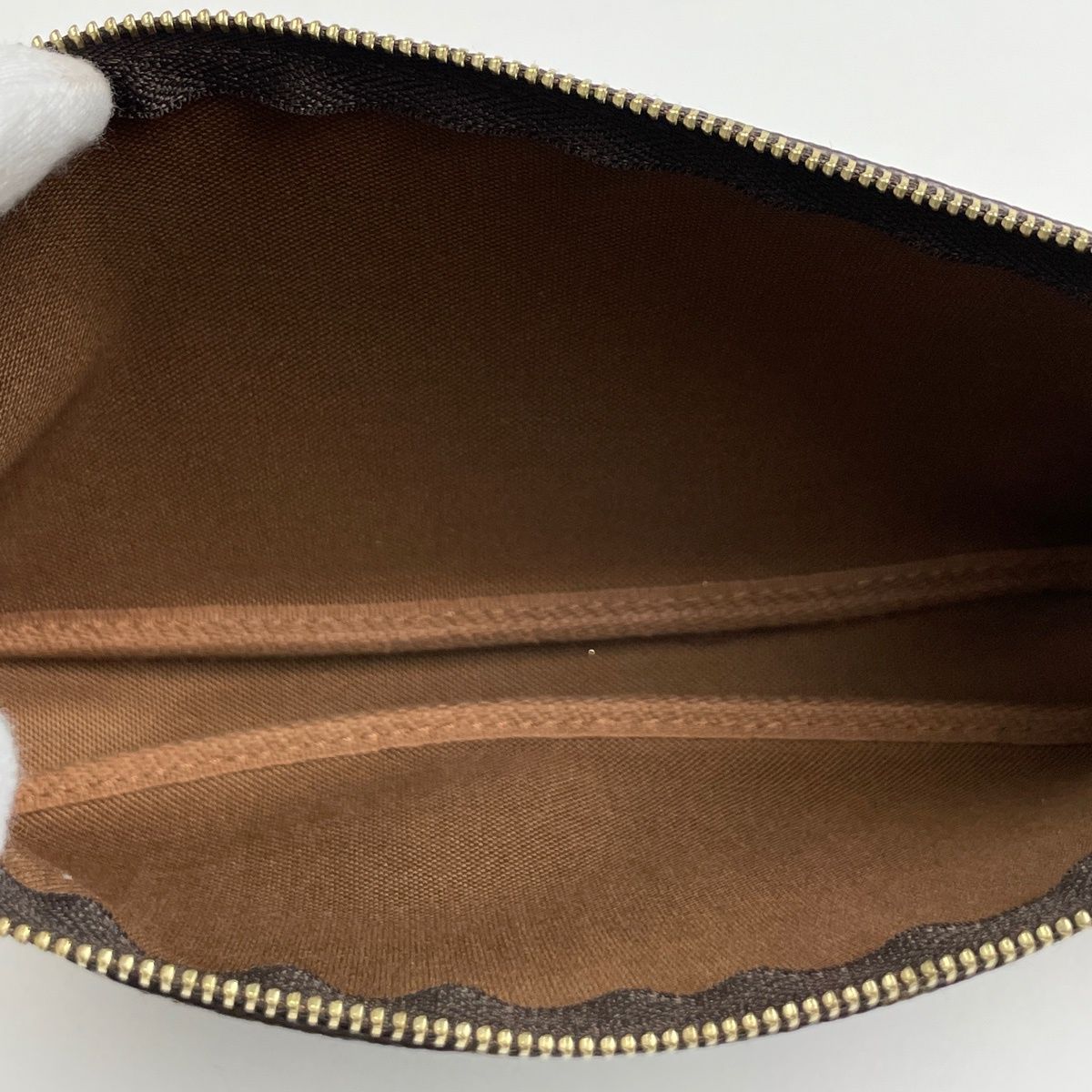 Louis Vuitton Pochette Makeup Cosmetics Pouch Monogram Brown — view 9