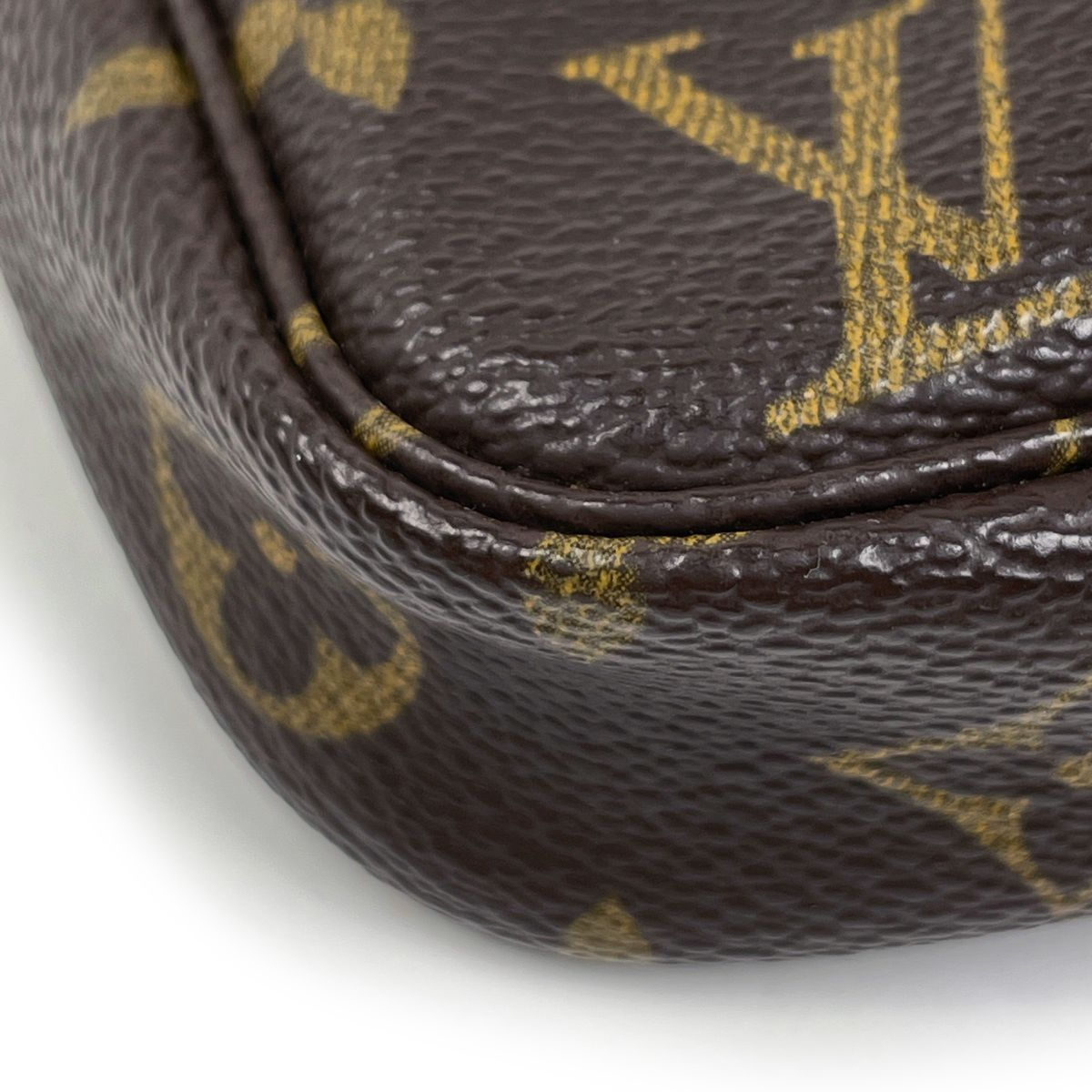 Louis Vuitton Pochette Makeup Cosmetics Pouch Monogram Brown — view 3