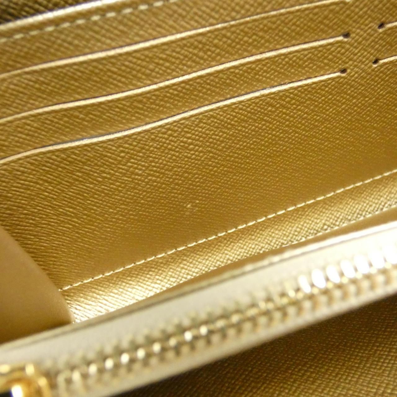 Louis Vuitton Monogram Zippy Wallet — view 4