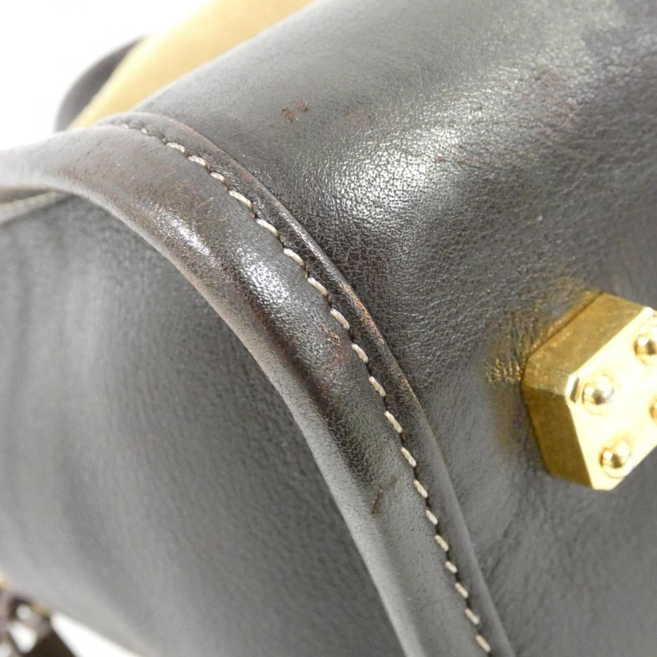 Loewe Vintage Amazona Bag — view 3