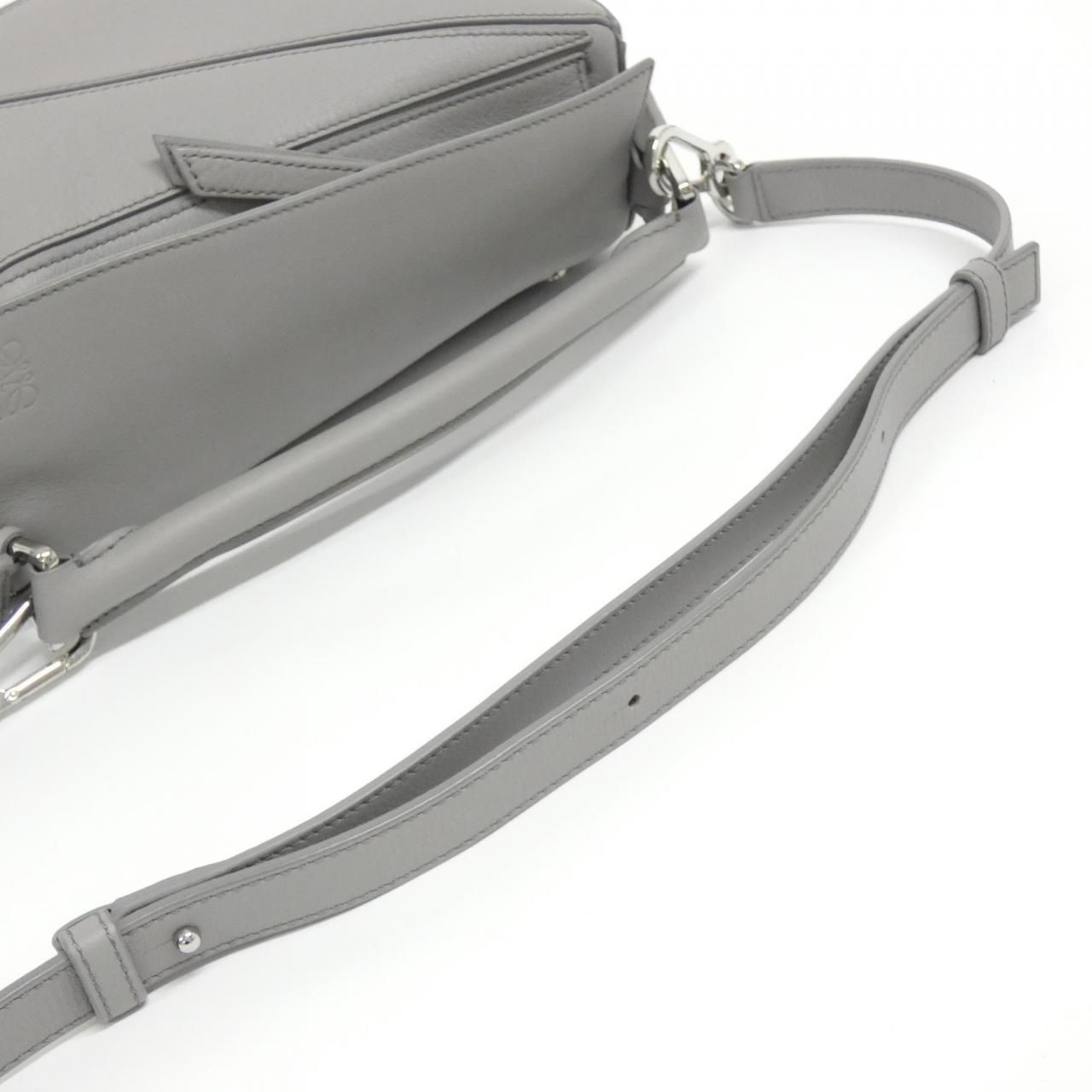 Loewe Puzzle Small 322 30 Bag — view 6