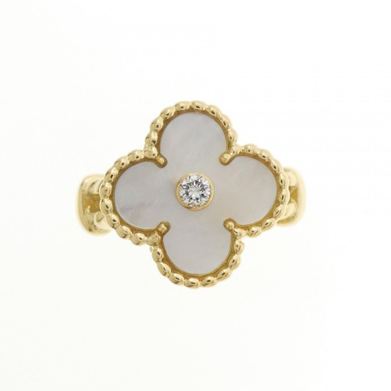 Van Cleef & Arpels Vintage Alhambra Ring — view 2