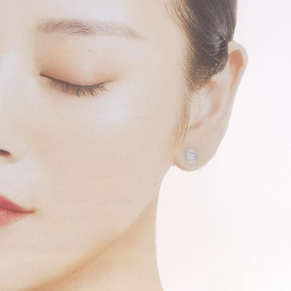 Cartier Love Earrings White Gold — view 4