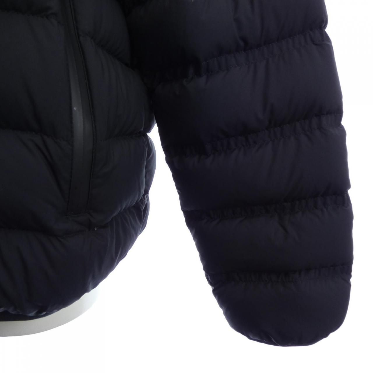 Moncler Arroux Down Jacket — view 7