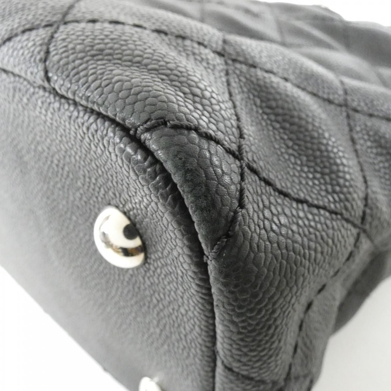 Chanel Bag Handbag Black — view 3
