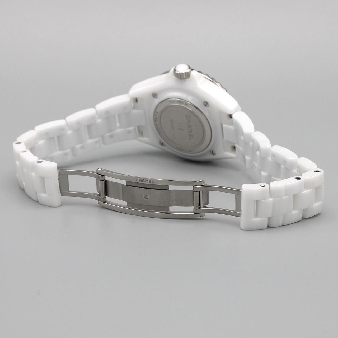 Chanel Wanted de 33 mm Ceramic Quartz Watch — view 7