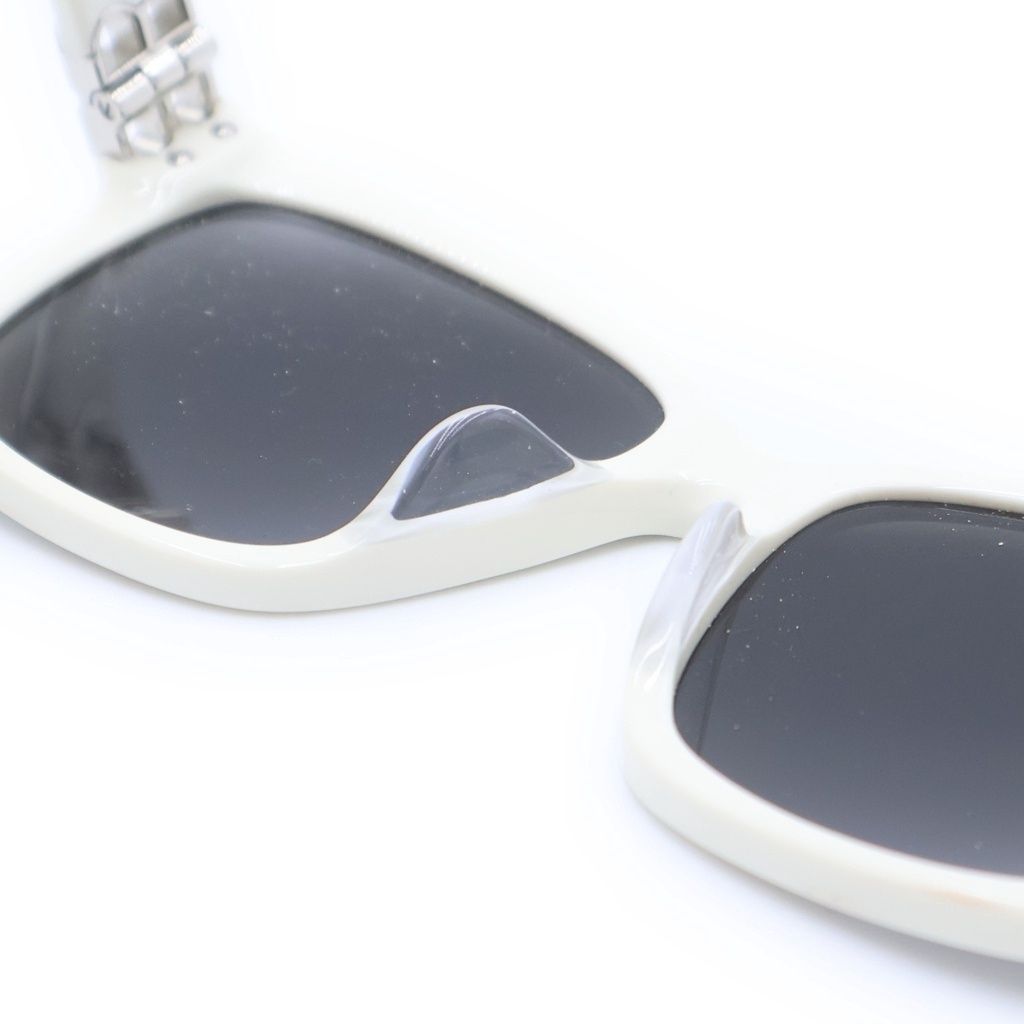 Balenciaga Dynasty Eyewear Square Frame Sunglasses White Silver — view 5