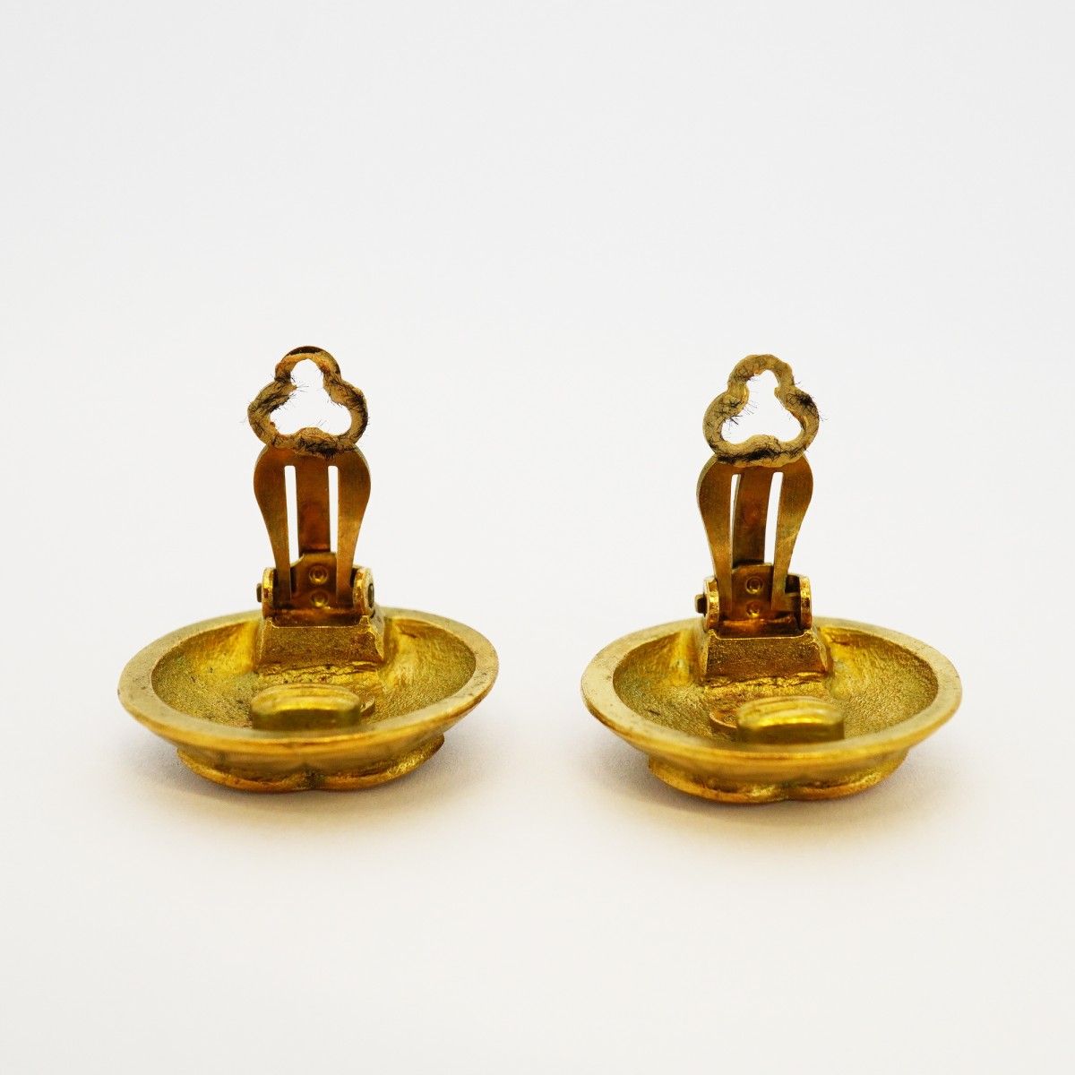 Chanel Earrings Vintage CC Logo Round — view 6