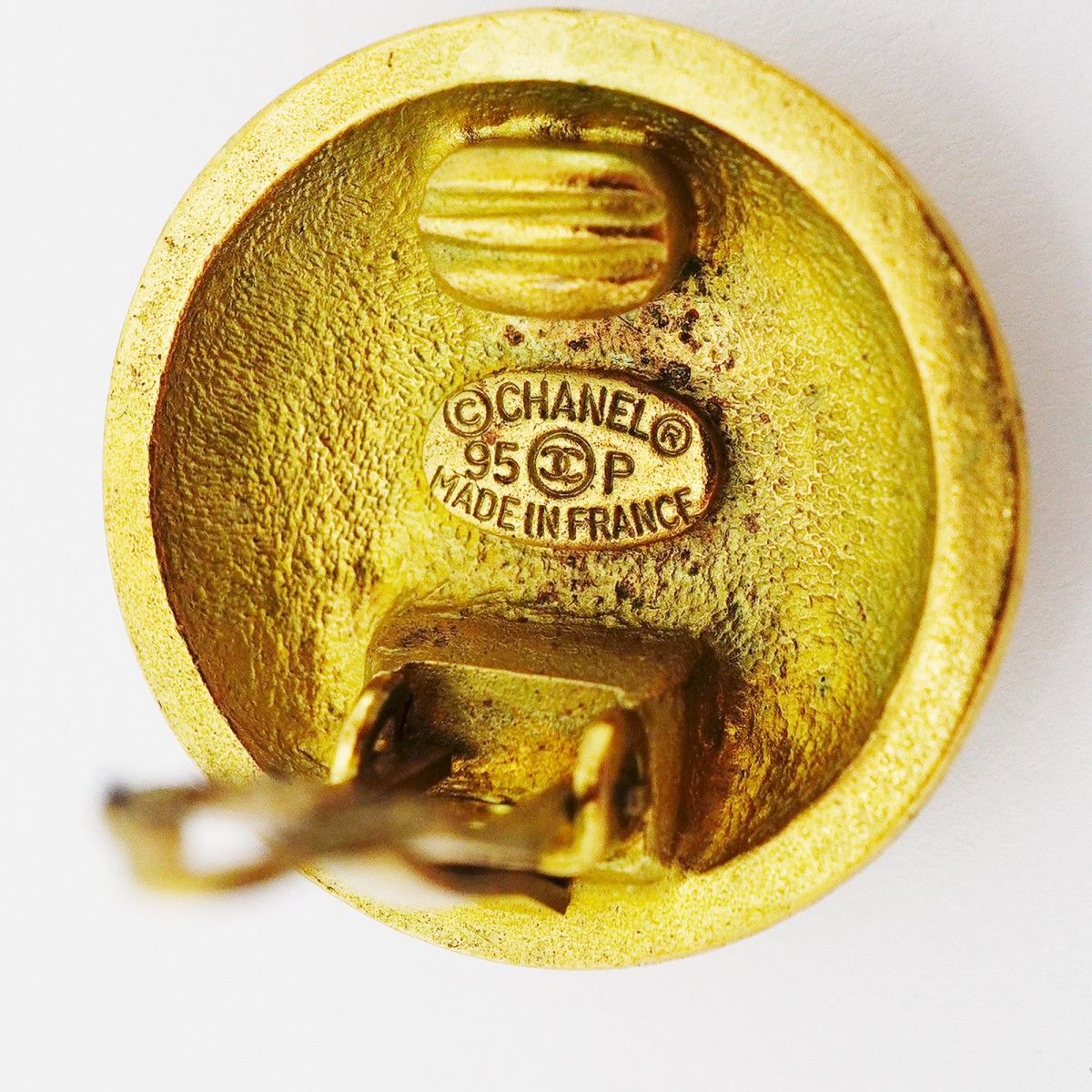 Chanel Earrings Vintage CC Logo Round — view 4