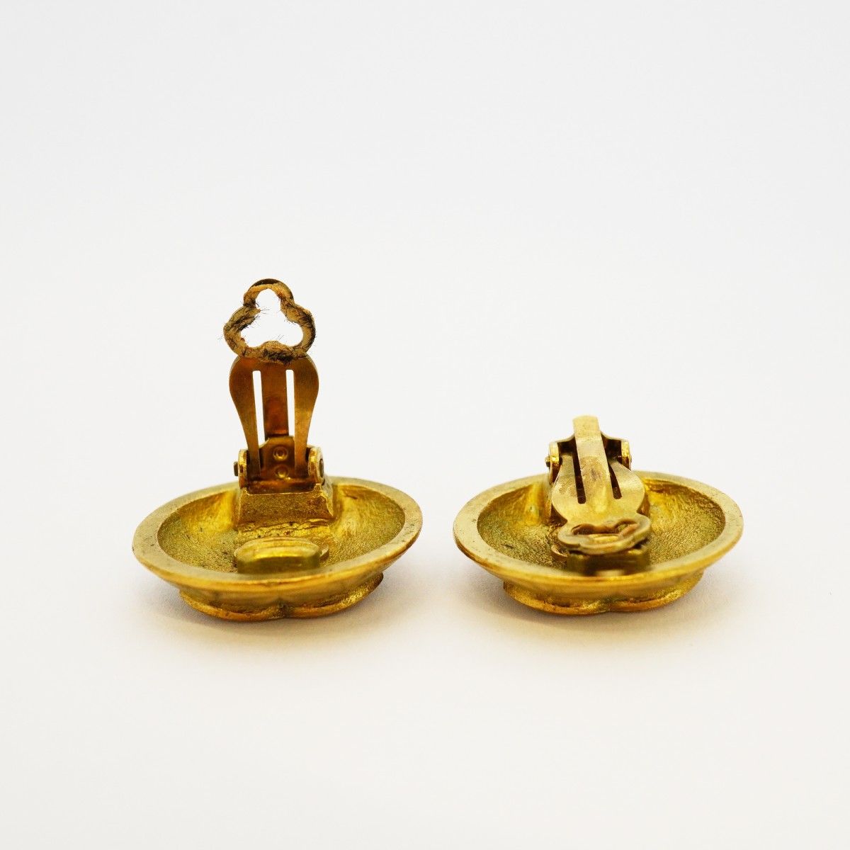 Chanel Earrings Vintage CC Logo Round — view 3