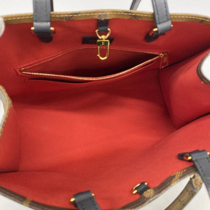 Louis Vuitton Tote Monogram Giant Reverse On The Go MM Brown — view 4