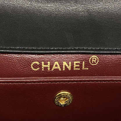 Chanel Shoulder Bag Quilted Lambskin Black Gold — view 5