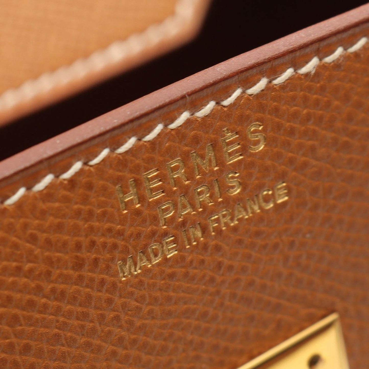 Hermes Handbag Birkin 35 Gold Leather — view 4