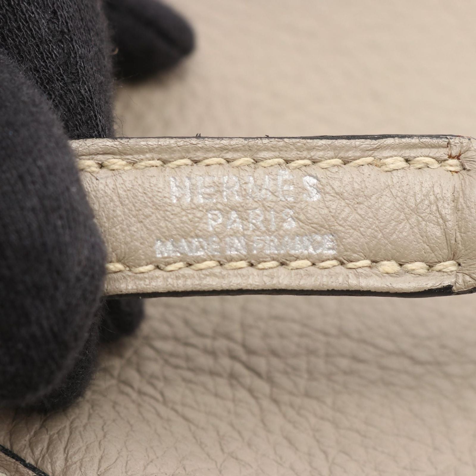 Hermes Shoulder Bag Trim 31 Gray Beige Leather — view 4