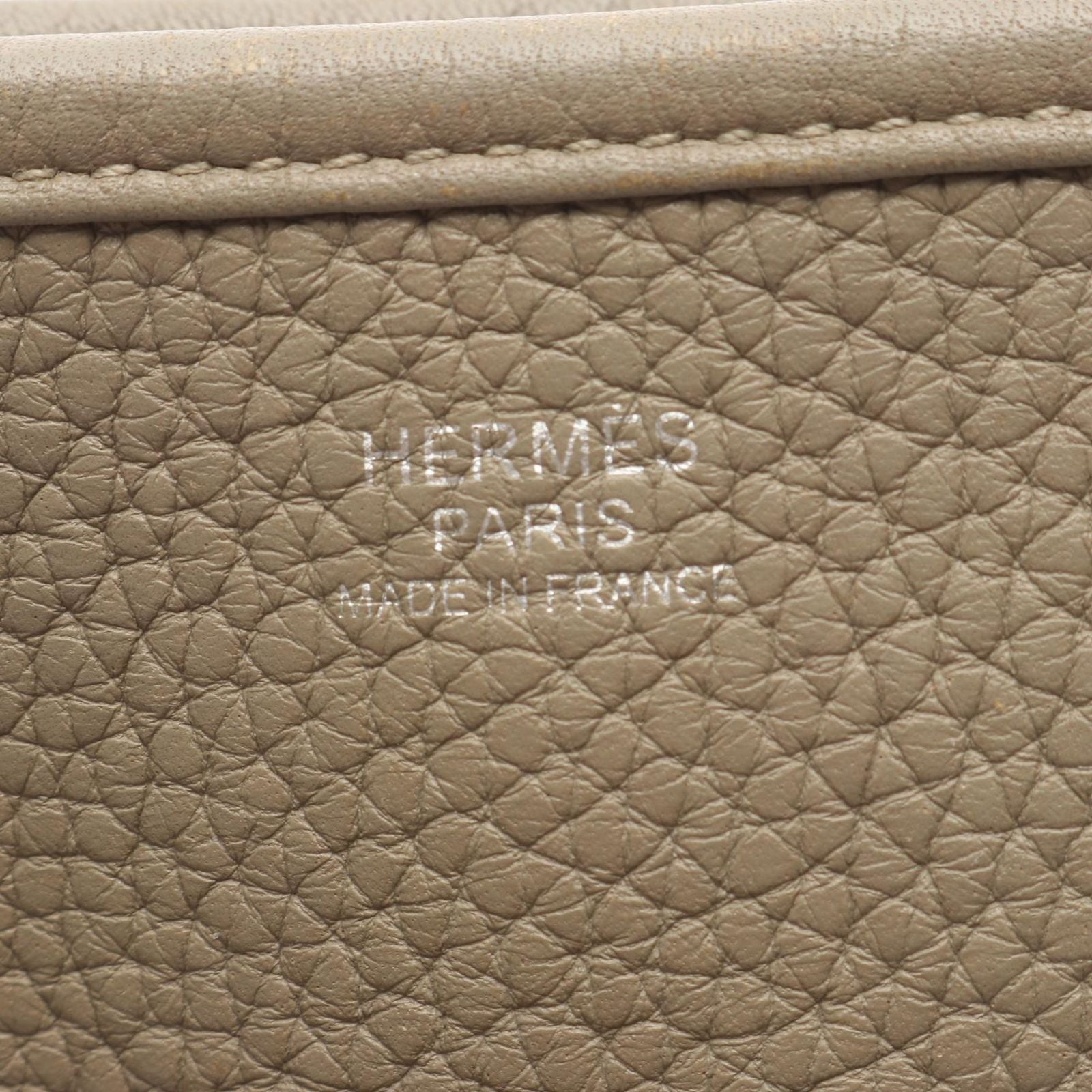 Hermes Shoulder Bag Evelyne 3 Trois PM Sage Leather — view 4