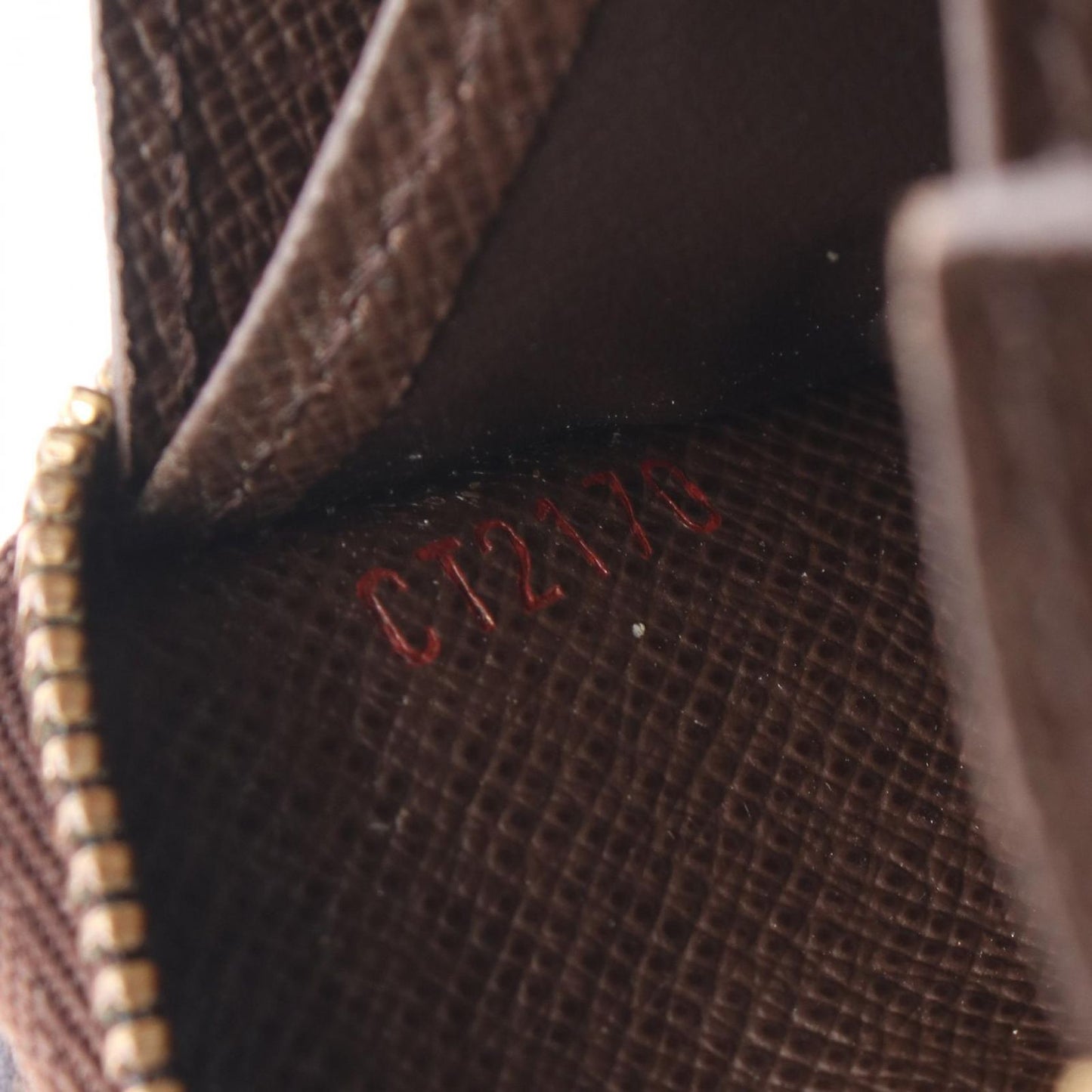 Louis Vuitton Coin Case Canvas Zippy Purse — view 5
