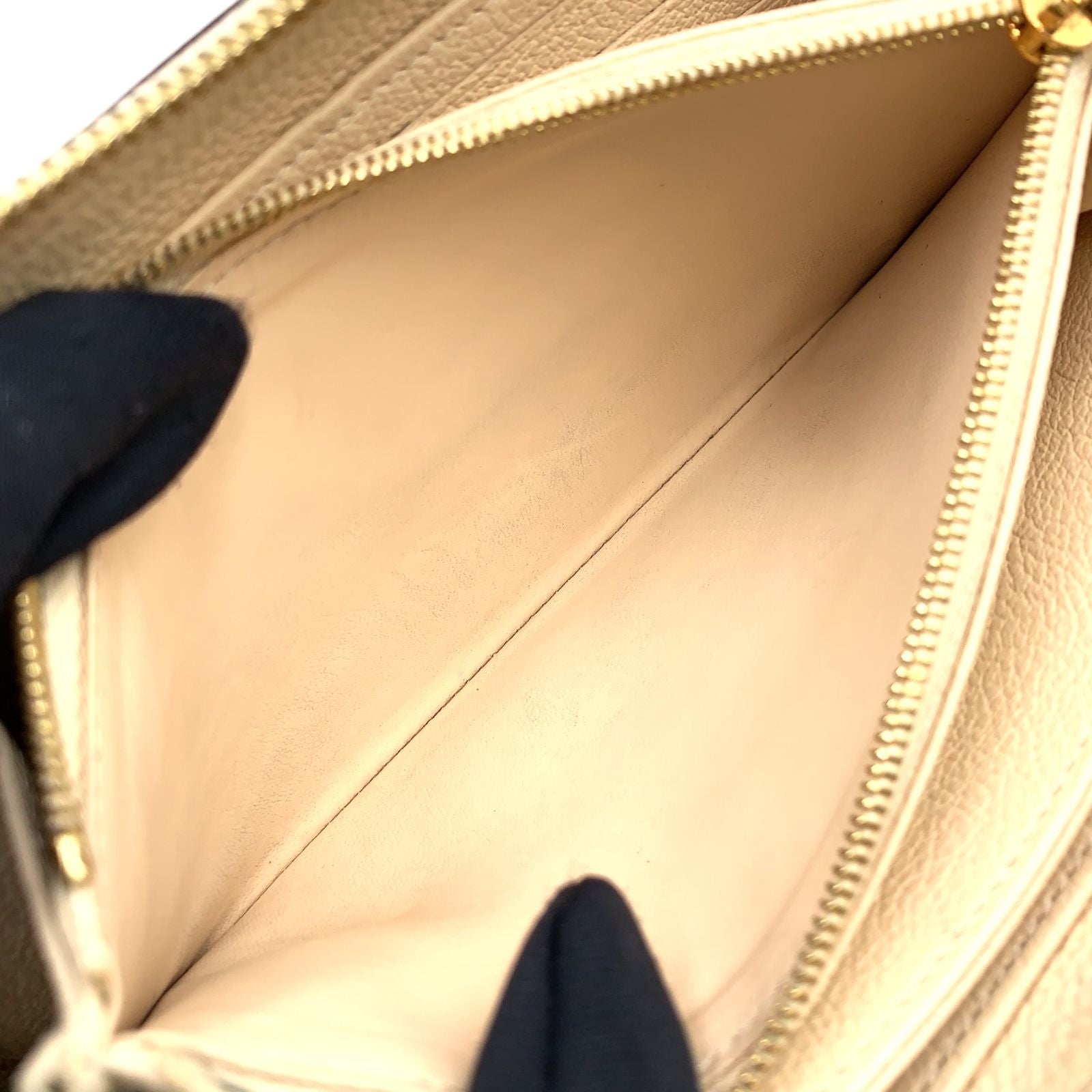 Louis Vuitton Empreinte Zippy Monogram Leather Light Beige Wallet Gold — view 8