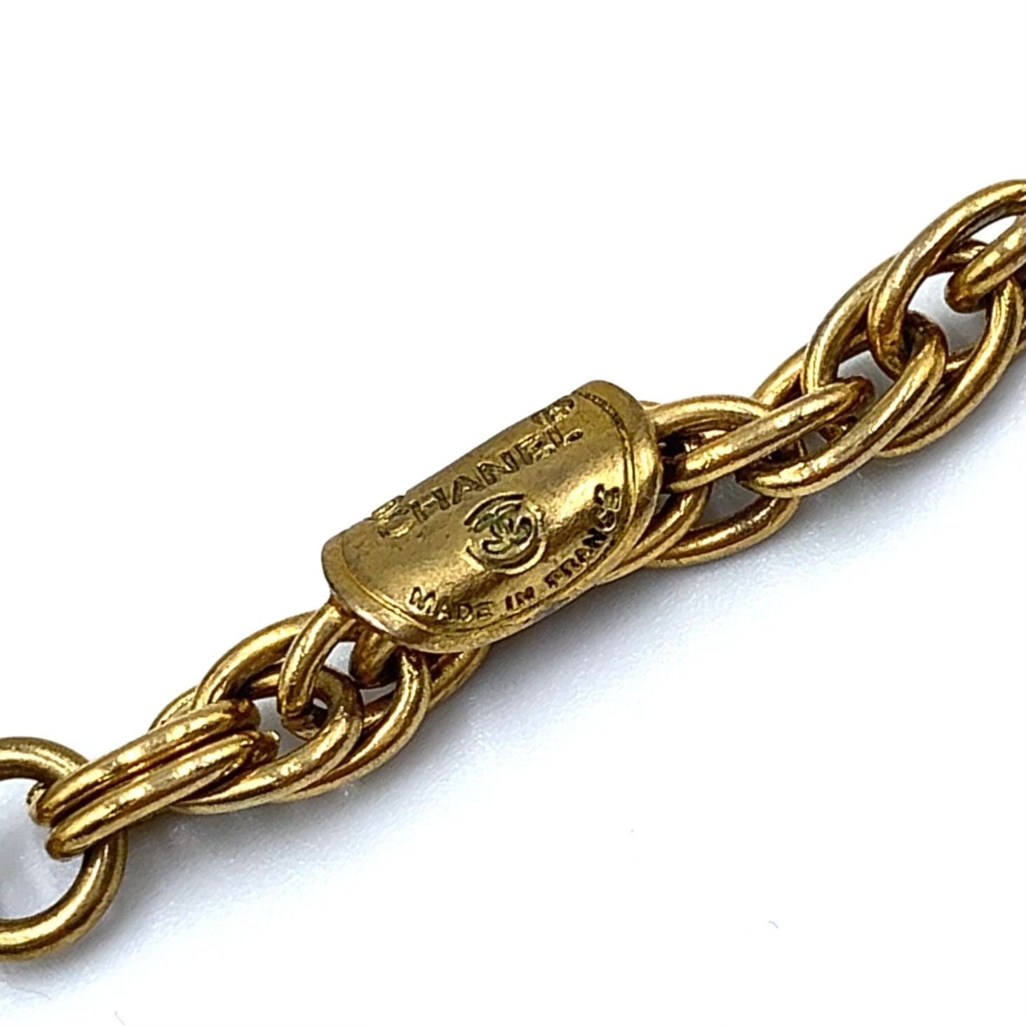 Chanel CC Logo Lip Necklace — view 5