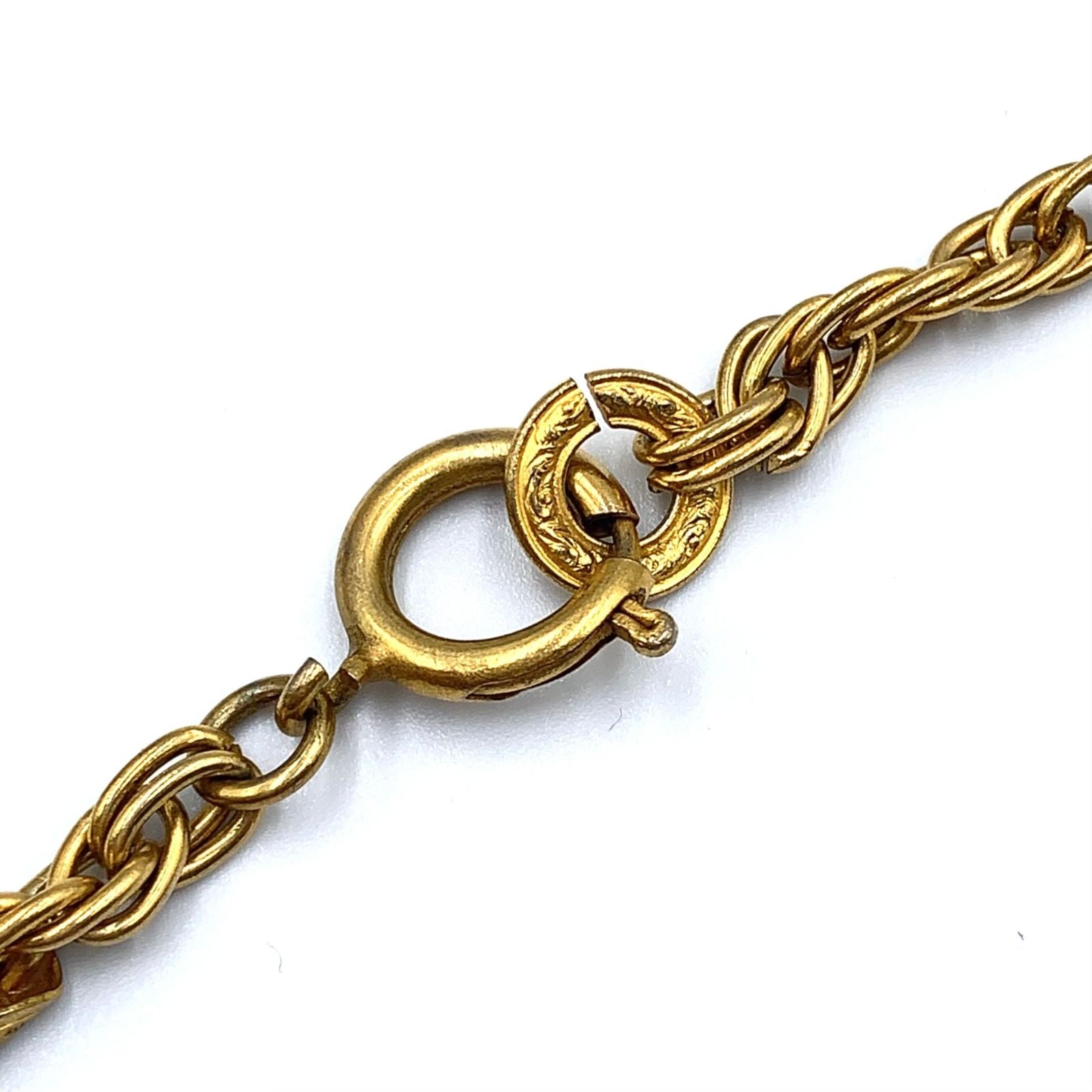 Chanel CC Logo Lip Necklace — view 8