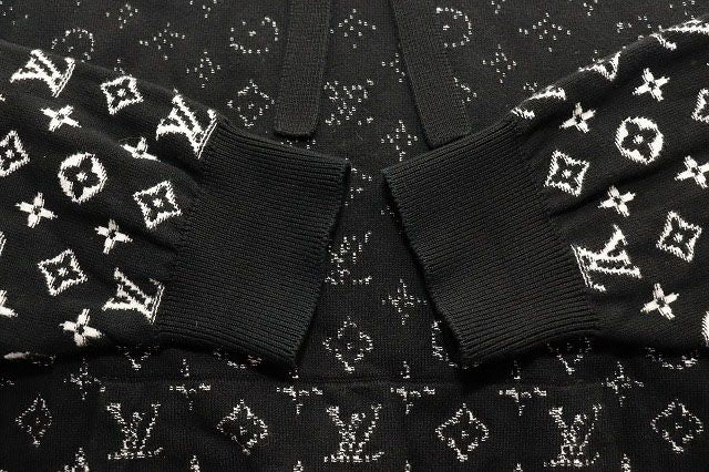 Louis Vuitton Monogram Gradient Hoodie L Uso Knit Pullover Black — view 4