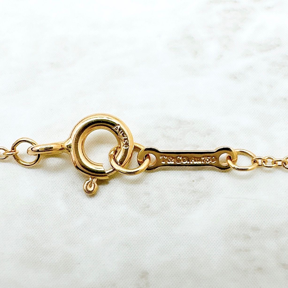 Tiffany & Co Kiss Pink Gold Necklace 40 cm — view 4