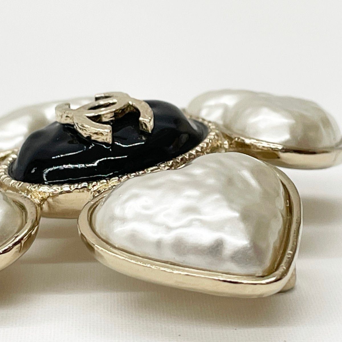 Chanel Heart Brooch CC Logo Faux Pearl Gold White Black — view 7