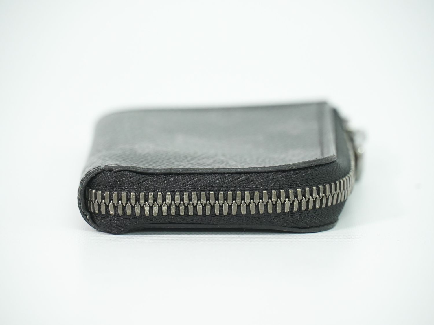 Louis Vuitton LV Porte-Monnaie Jour Monogram Eclipse Coin Case Black Gray — view 4