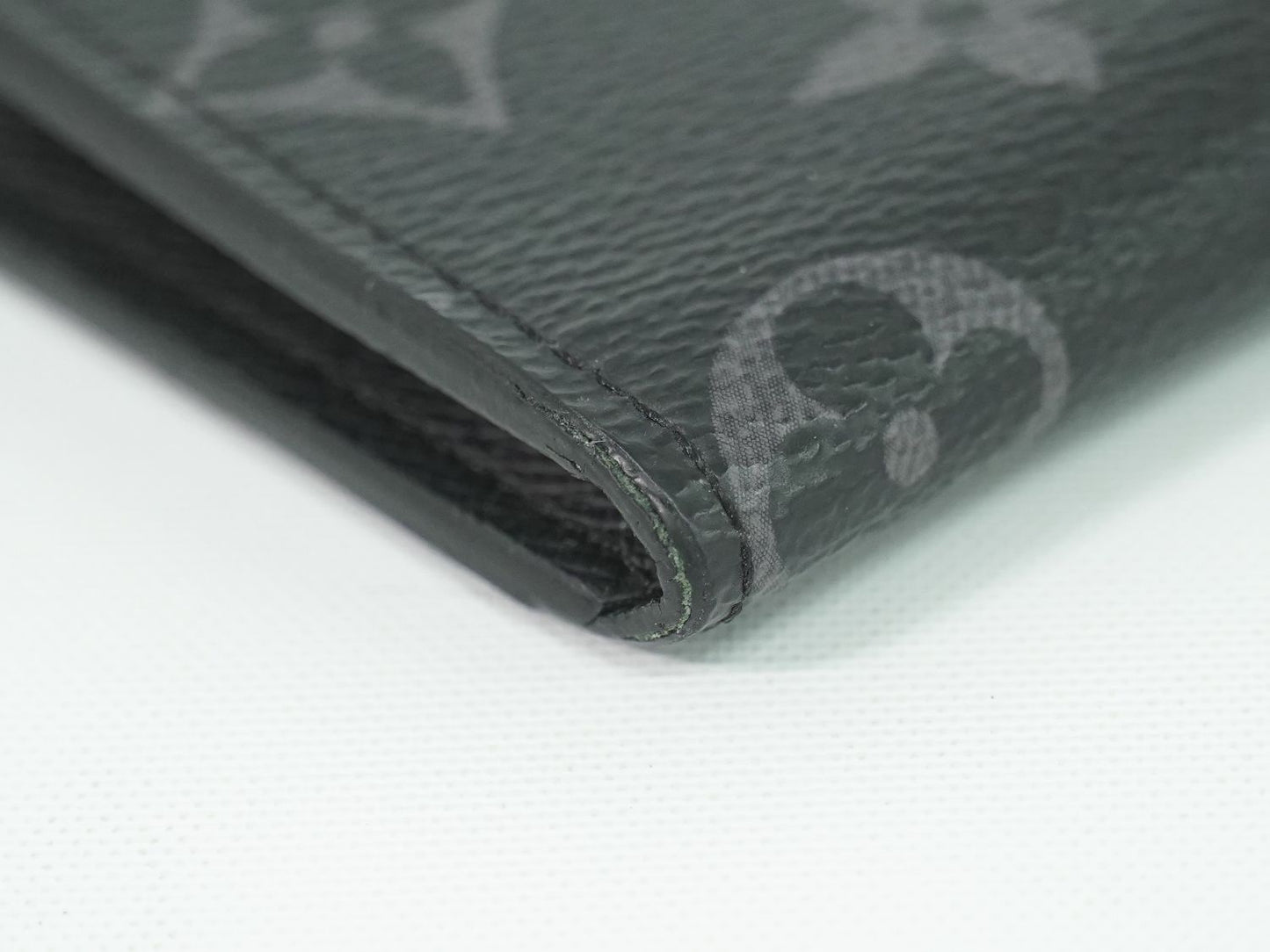Louis Vuitton LV Porte-Monnaie Jour Monogram Eclipse Coin Case Black Gray — view 6