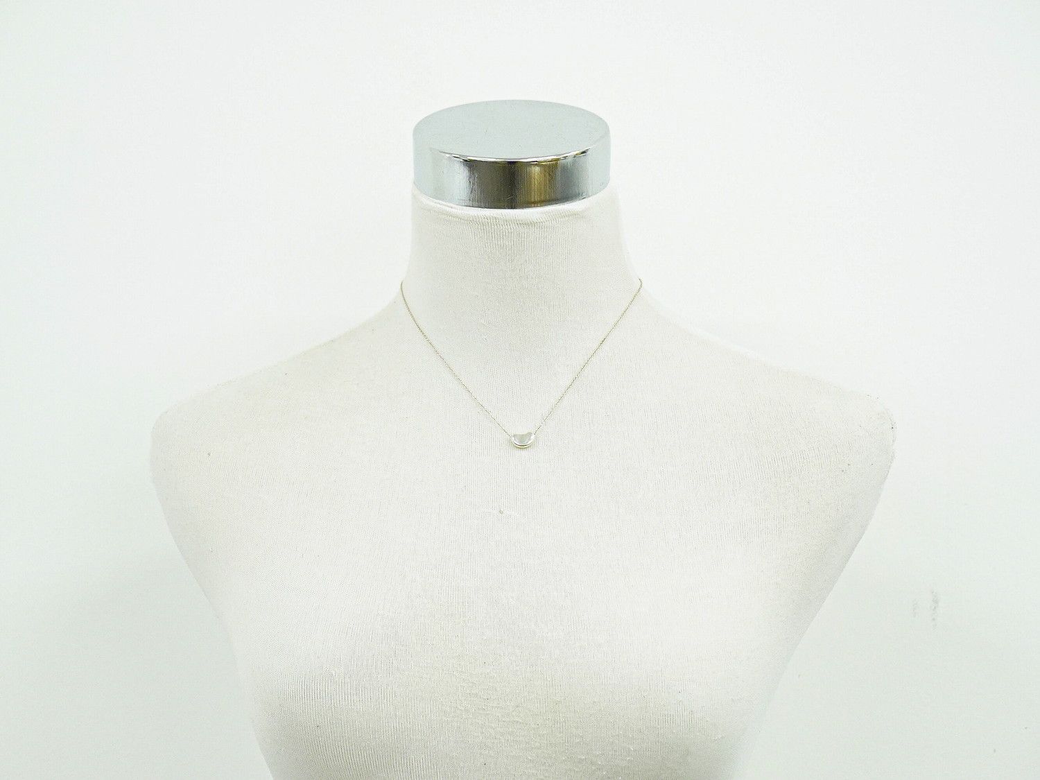 Tiffany & Co Bean 925 Necklace Pendant Silver — view 6