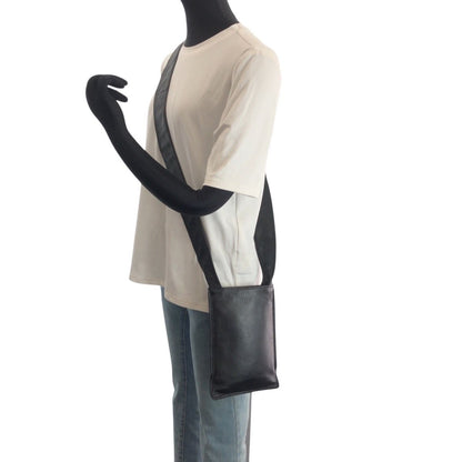 Chanel Vintage Black Gold Leather Shoulder Bag Pochette — view 7
