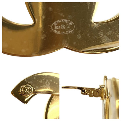 Chanel CC Logo Turnlock Cream Gold Plated Brooch — view 3