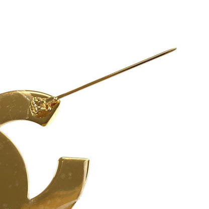 Chanel CC Logo Turnlock Cream Gold Plated Brooch — view 5