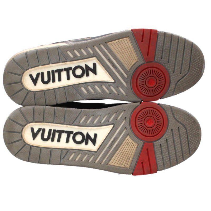 Louis Vuitton LV Trainer Line Monogram Low Cut Sneakers — view 3