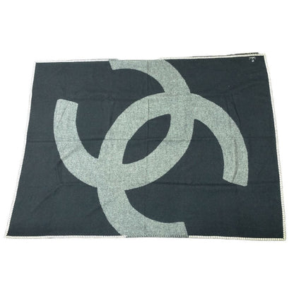 Chanel Big CC Logo Throw Wool Cashmere Blend Reversible 185 140 cm Ivory Blanket