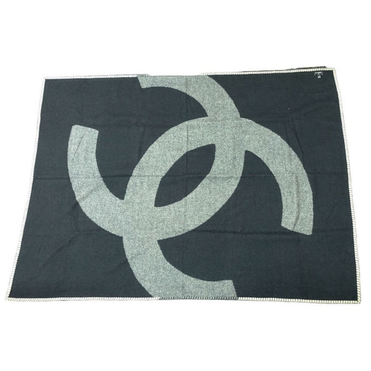 Chanel Big CC Logo Throw Wool Cashmere Blend Reversible 185 140 cm Ivory Blanket