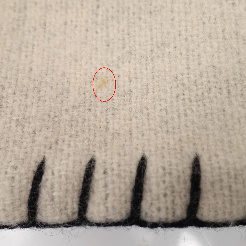 Chanel Big CC Logo Throw Wool Cashmere Blend Reversible 185 140 cm Ivory Blanket — view 7