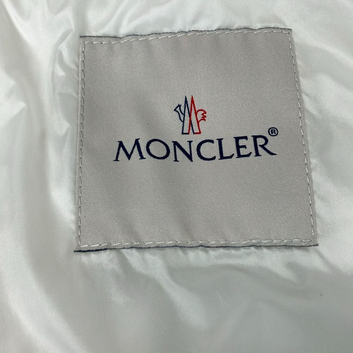 Moncler Down Jacket 12 L Hiva White Black Long Sleeve Zip Up Winter — view 3
