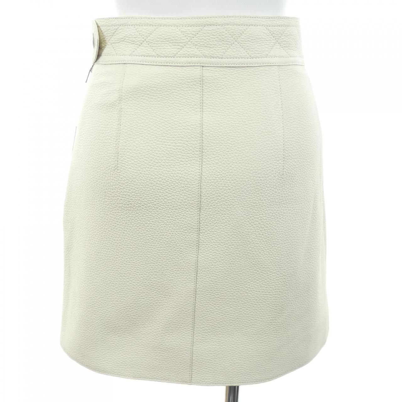 Hermes Clou de Selle Leather Mini Skirt Quilted Detail — view 2