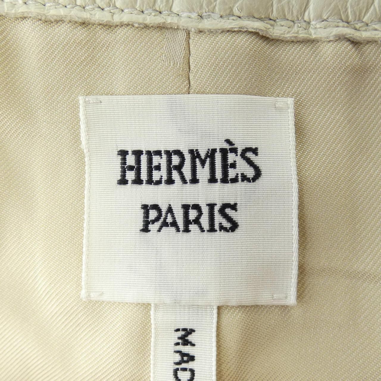 Hermes Clou de Selle Leather Mini Skirt Quilted Detail — view 4