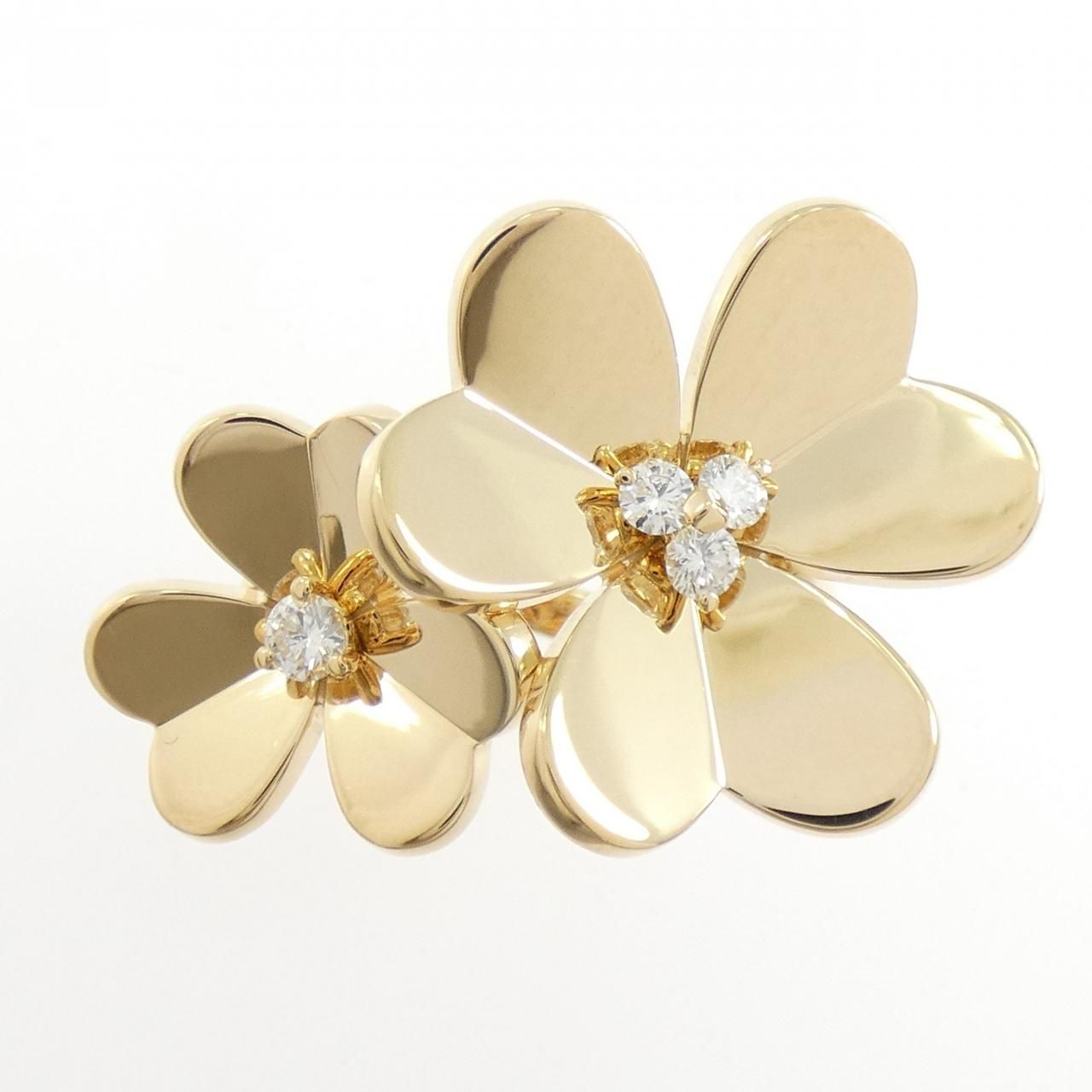 Van Cleef & Arpels Frivole Entre les Doors Ring — view 2