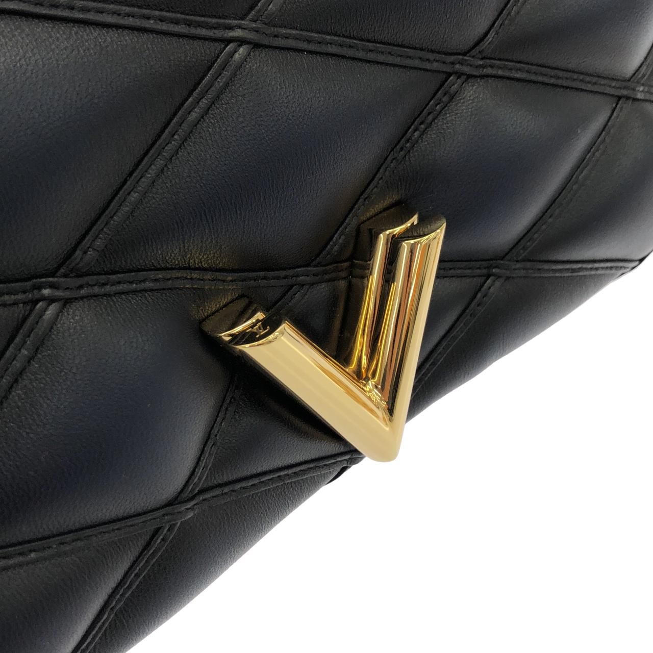 Louis Vuitton MM Shoulder Bag — view 5
